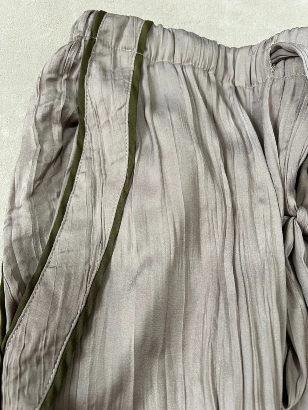 Free People All Out Satin Pants. Women’s Size XS